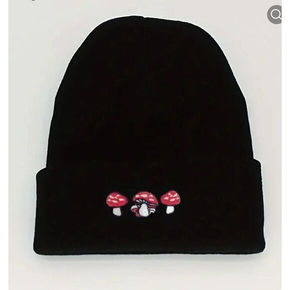 New!  Black Red Lucky Mushroom Beanie Stocking Cap Hat - Picture 1 of 1